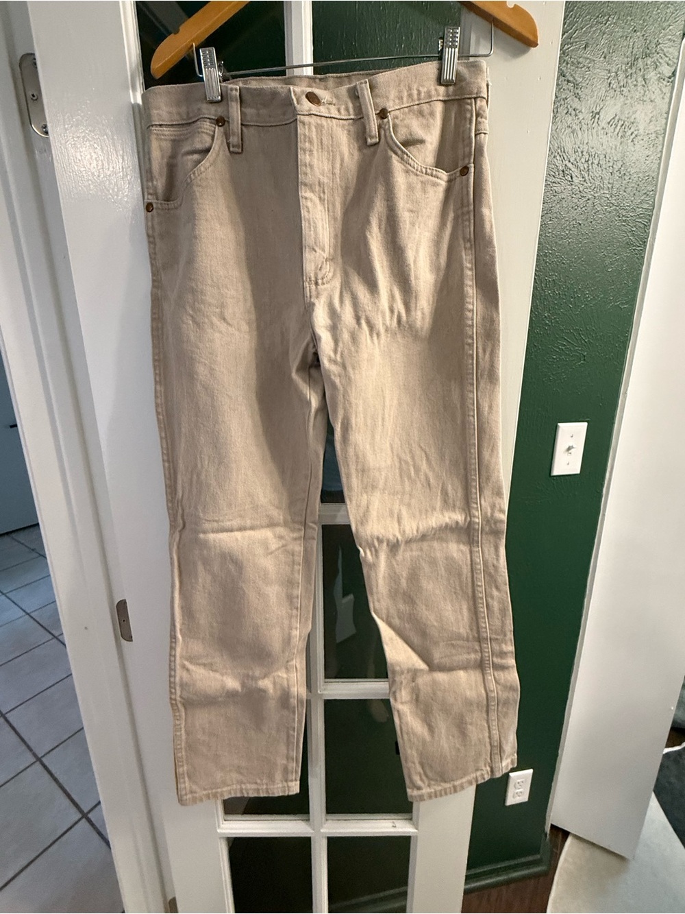Wrangler Men's Light Beige Bootcut Jeans